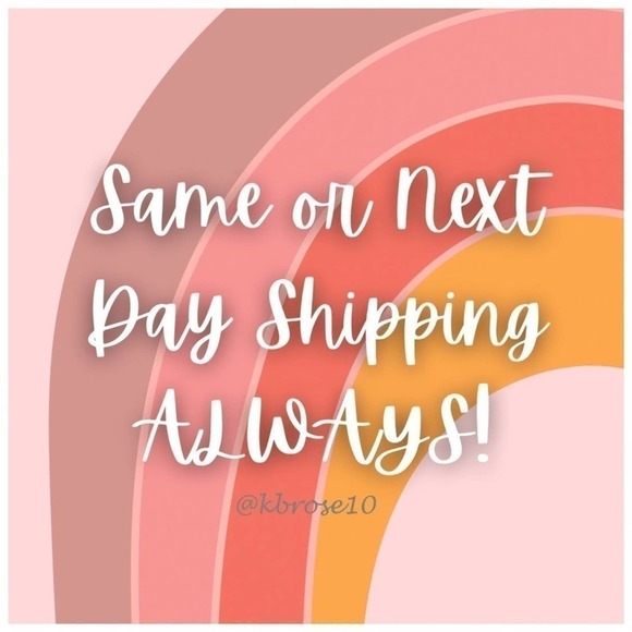 Charlotte Tilbury Mini Magic Cream Instant Turnaround Moisturizer 7mL NIB - Picture 5 of 12